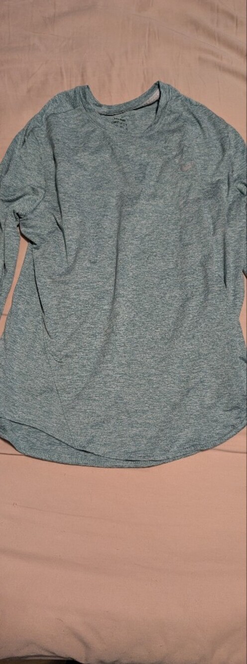 Nike Heathered Light Blue Long-Sleeve Women's Top